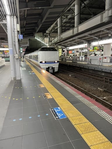 特急サンダーバード1月4日金沢から大阪駅